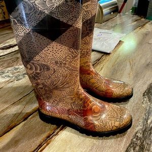 Burberry Limited Edition Rainboots